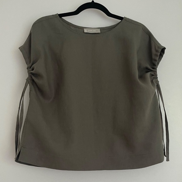Everlane’s 100% Linen Top - Picture 2 of 7